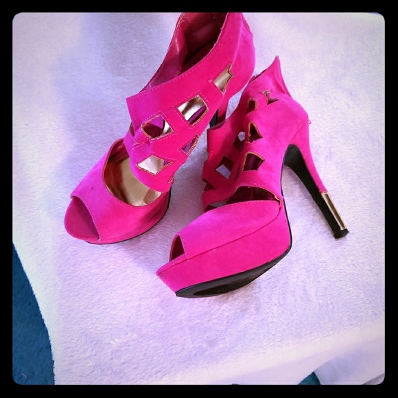 Charlotte Russe Shoes - Platform heels 💥💥 3/$15💥💥